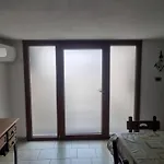 Mancaversa Centro, 200m Mare Appartement *